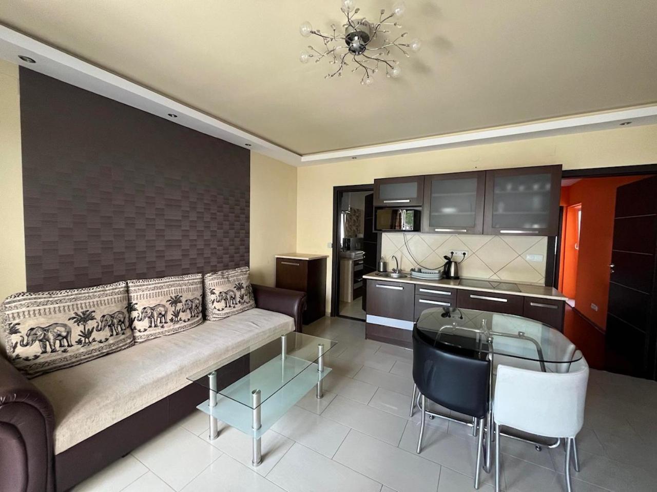 City Apartman ház Balatonlelle Exterior foto